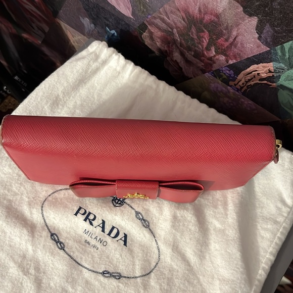 Prada Ribbon Wallet Authentic w/ COA & Dust bag Saffiano Leather Zip Around - Picture 5 of 8